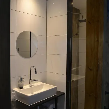 Aan De Beek Отель типа 