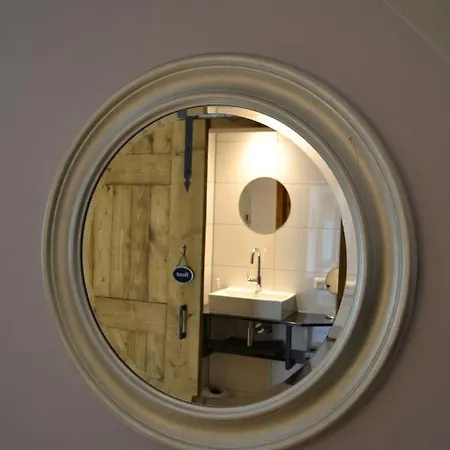 Aan De Beek Отель типа 