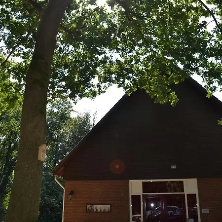 Aan De Beek Арсен