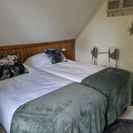 ベッド・アンド・ブレックファスト Aan De Beek