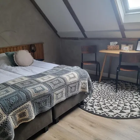 Aan De Beek Bed & Breakfast Arcen