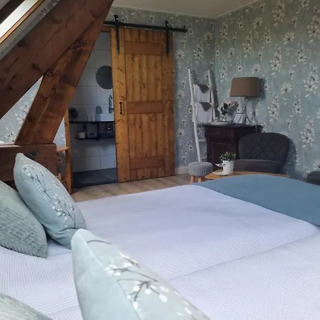 Bed & Breakfast Aan De Beek