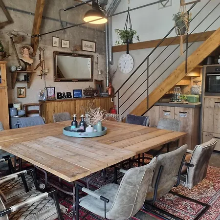 Aan De Beek Bed & Breakfast Arcen