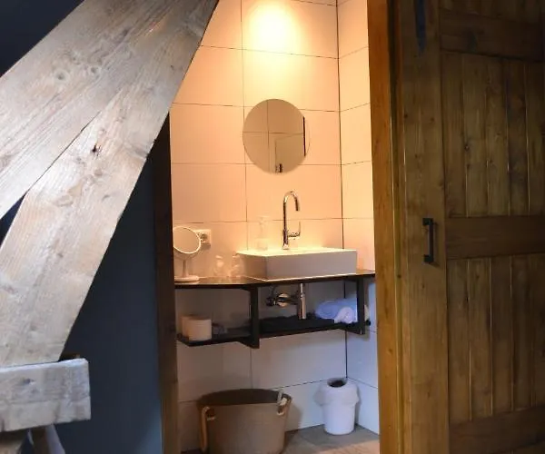 Aan De Beek Bed & Breakfast *