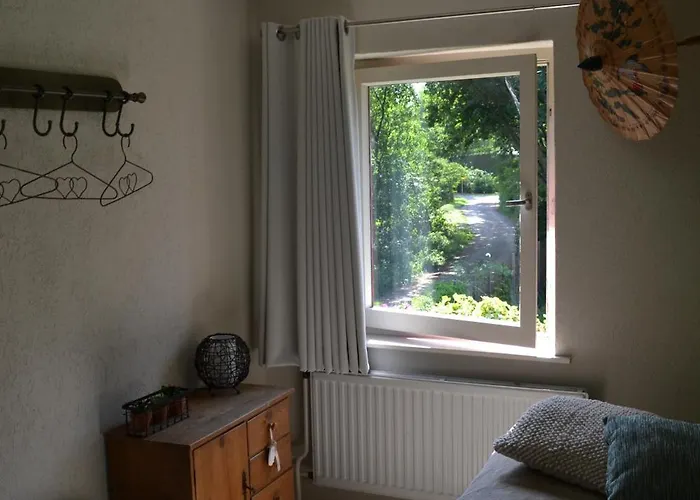 Aan De Beek Bed & Breakfast *