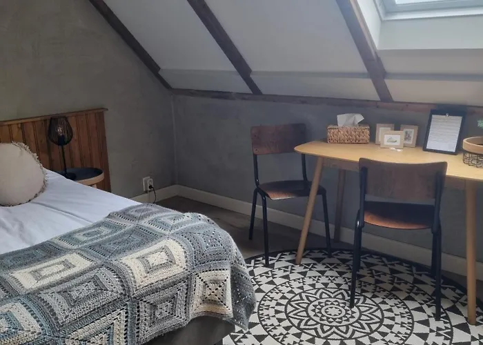 Aan De Beek Bed & Breakfast Arcen