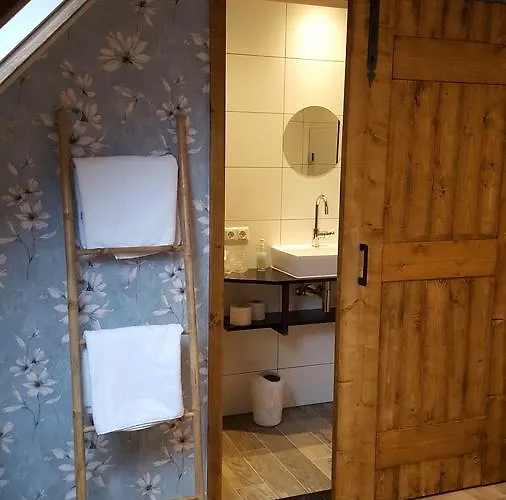 Aan De Beek Bed & Breakfast Arcen