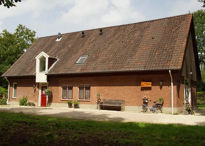 Aan De Beek Bed & Breakfast *