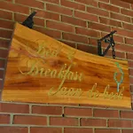 Aan De Beek Bed & Breakfast