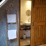 Aan De Beek Bed & Breakfast Arcen