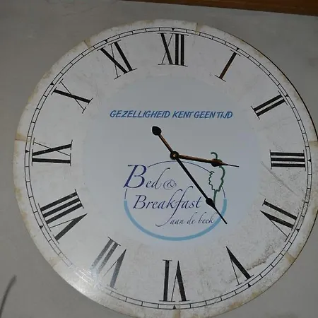 Aan De Beek Bed & Breakfast